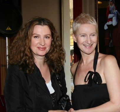 Křest románu Jumaroro: Sylva Lauerová s režisérkou Irenou Pavláskovou (foto: Klára Smílková)