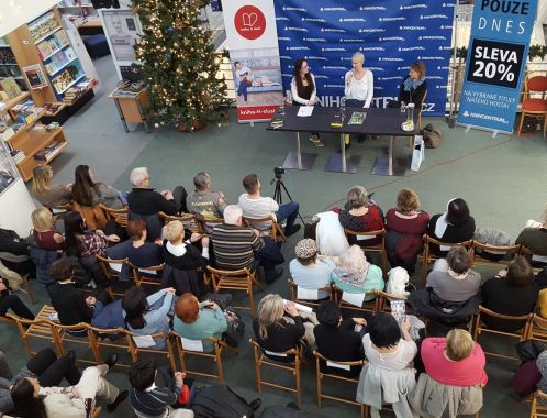 Beseda v Domě knihy Knihcentrum