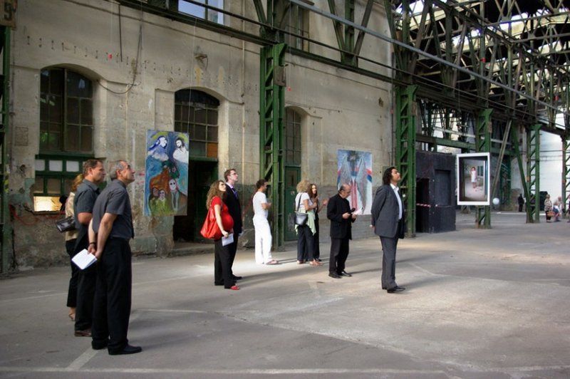 Vernisáž projektu Michael2007 - jedni z prvních návštěvníků výstavy