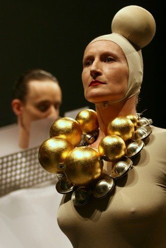 Scénická performance ŠACH MAT - Bílá Královna: Sylva Lauerová (foto: Klára Smílková)