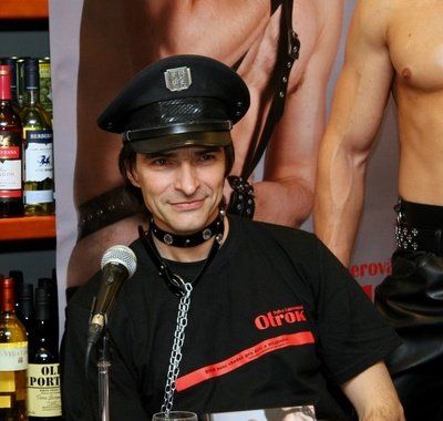 Otrok - brněnský křest a autogramiáda - Zdeněk Podhůrský (foto: Klára Smílková)