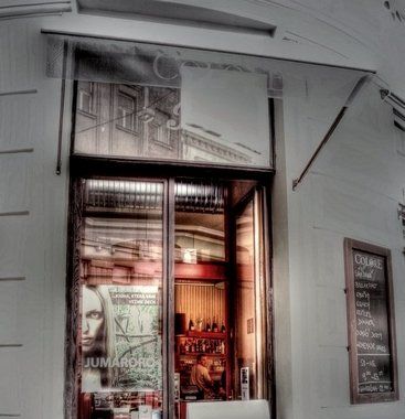 Křest románu Jumaroro: Café Colore (foto: Slavoš Jiřena)