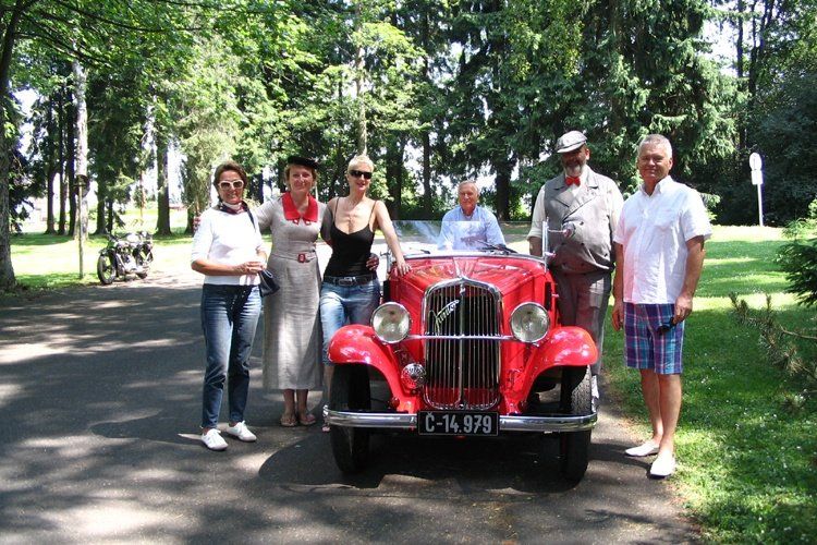 Setkání veteránů, Parkhotel Golf Mariánské Lázně - Sylva Lauerová s přáteli