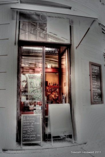 Křest románu Jumaroro: Café Colore (foto: Slavoš Jiřena)