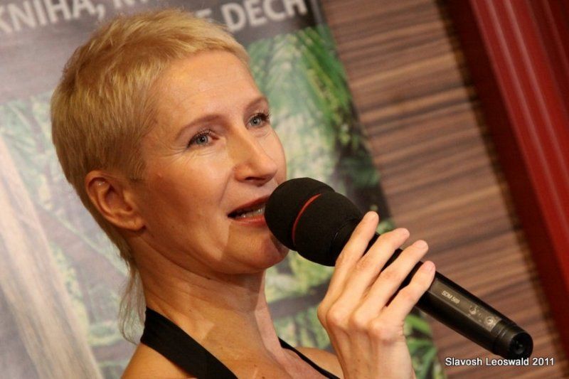 Křest románu Jumaroro: Sylva Lauerová (foto: Slavoš Jiřena)