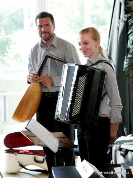 Skvělé výkony Jindřicha Macka a Jitky Baštové jednoznačně přispěly ke skvělé atmosféře programu