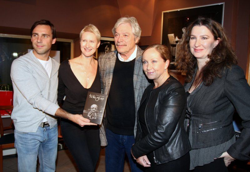 křest Praha, 6.12.2012, Café-bar Platýz,
foto Klára Smílková
