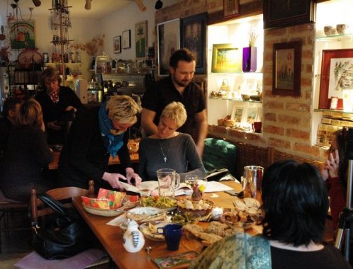 Galerie Aviatik, Prštice - Královny slz a ostružin