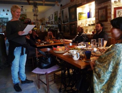 Galerie Aviatik, Prštice - Královny slz a ostružin