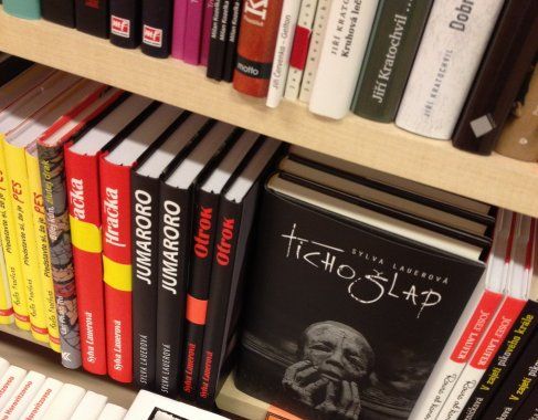 Román Tichošlap, knihkupectví Praha