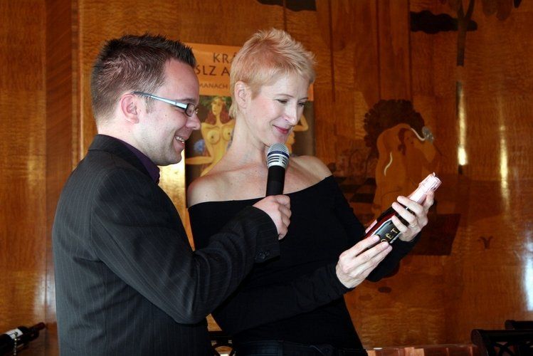 The Queens of Blackberries and Tears - official book launch event, Prague (photo: Klara Smilkova)
