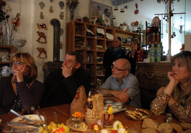 Galerie Aviatik, Prštice - Královny slz a ostružin