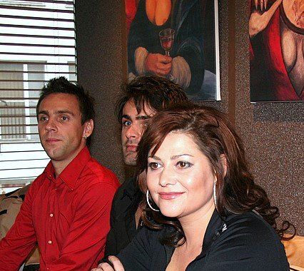 Křest Hračky - Roman Vojtek, Mirek Šimůnek, Ilona Csáková (foto: Klára Smílková)