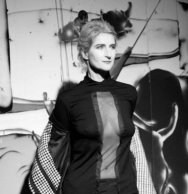 Designblok '09 - IMPERSONED - Sylva Lauerová a model první v černobílé