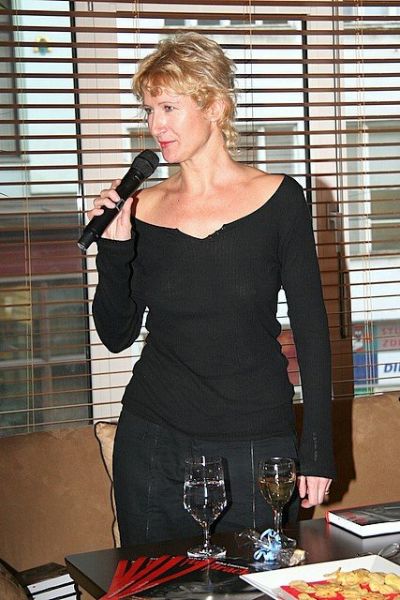 Křest Hračky - spisovatelka Sylva Lauerová (foto: Klára Smílková)