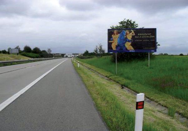Sylva Lauerová (ed.): Královny slz a ostružin - mediální kampaň - billboard D1
