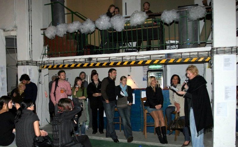 Designblok '09 - první kolo autorského čtení Sylvy Lauerové a téměř nedýchající publikum
