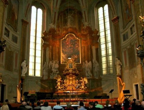 Michael2011, Praha - nádherné prostory kostela sv. Šimona a Judy