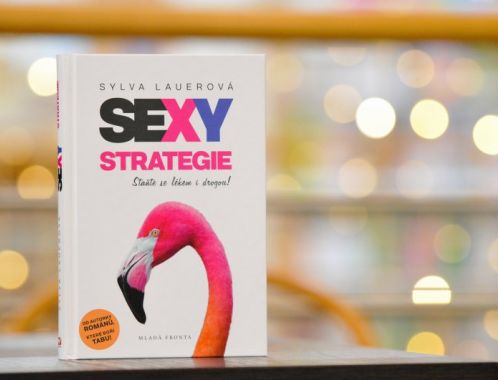 Sylva Lauerová pokřtila SEXY strategie v Ostravě - kmotrou byla moderátorka Kateřina Huberová.