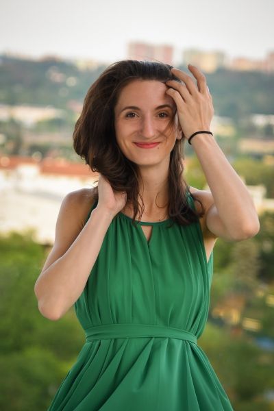 Zástupce mezistupně spolupracovník a přítel