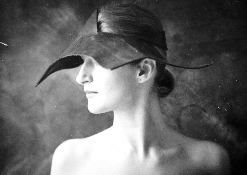 Sylva Lauerová in hat designed by Michal Švarc
