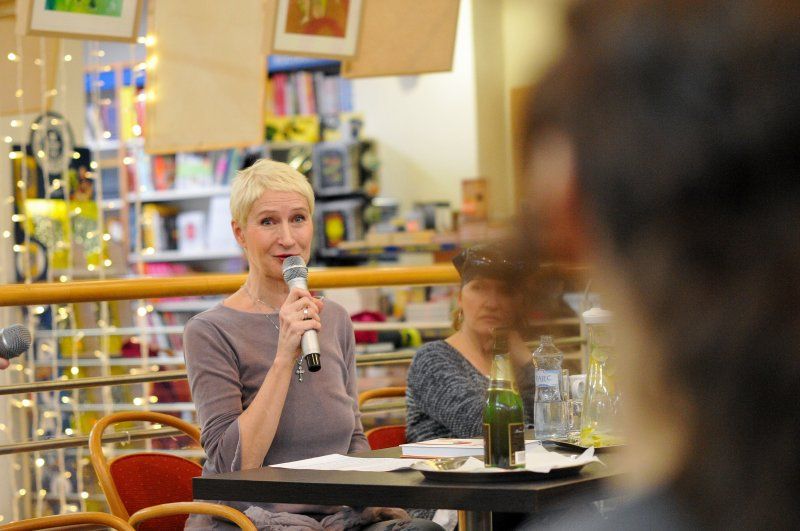 Sylva Lauerová pokřtila SEXY strategie v Ostravě - kmotrou byla moderátorka Kateřina Huberová.