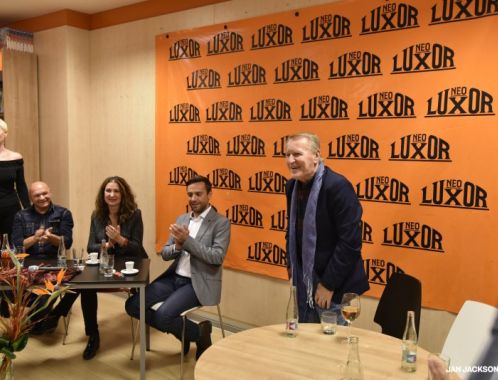 Křest komiksového románu  TICHOŠLAP Sylvy Lauerové v Praze - autorka s kreslířem Jiřím Cardou a kmotry knihy, Romanem Vojtkem, Irenou Pavláskovou a Mahulenou Bočanovou a hostem, režisérem Václavem Matějkou