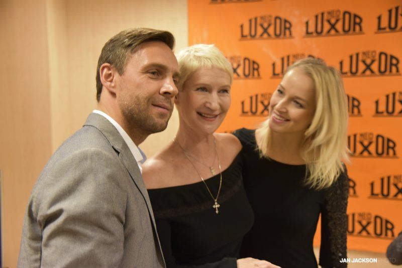 Křest komiksového románu TICHOŠLAP Sylvy Lauerové v Praze - autorka s kmotrem knihy, Romanem Vojtkem a Petrou Vraspírovou