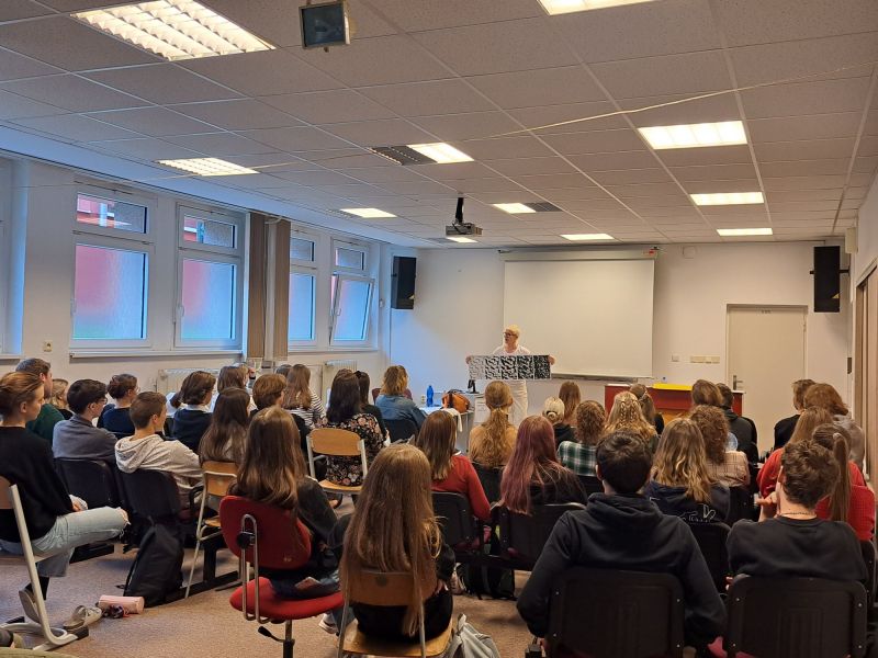 Den poezie 2023 na Gymnáziu Jana Blahoslava v Ivančicích