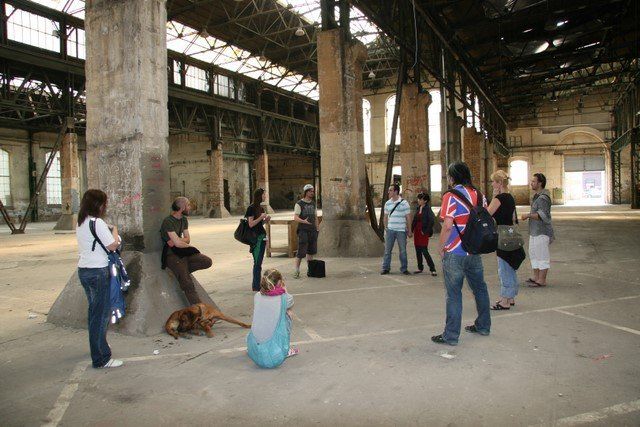 The Michael2007 Project - artists together, discussing about the space organization