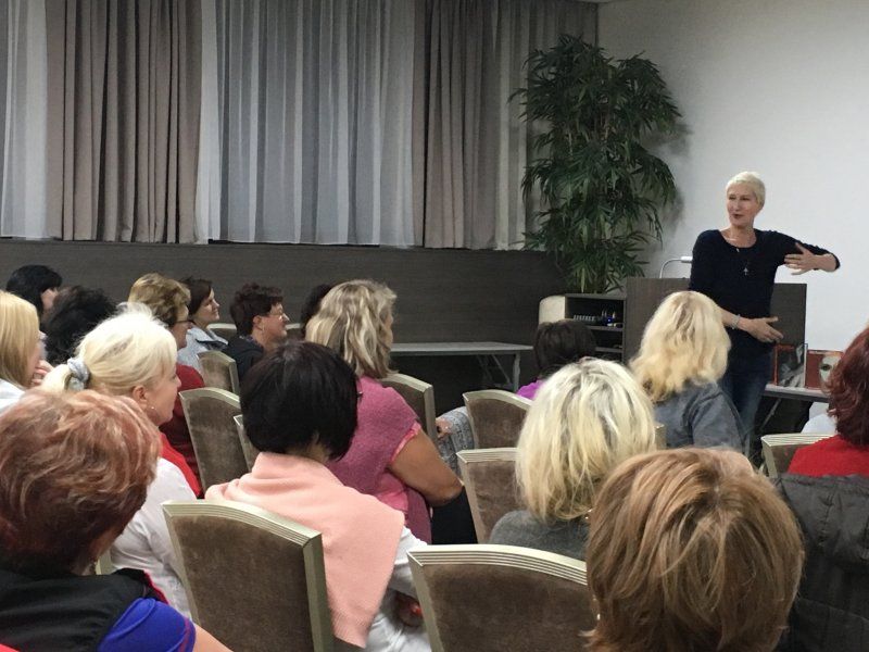 Sylva Lauerová a její show  "Životní styl a SEXY strategie" v Černé Hoře