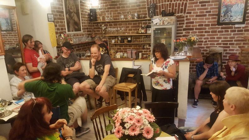 Večer přiměřených depresí