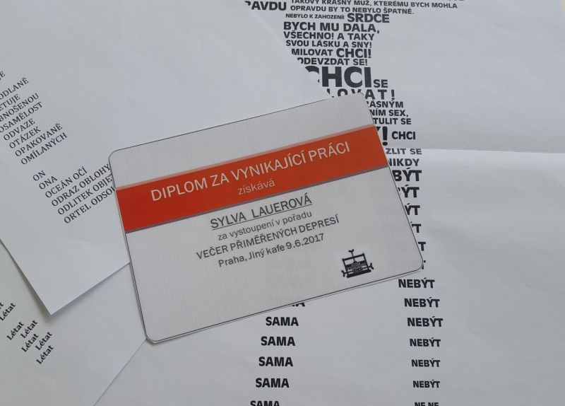 A s velkou dávkou nadsázky jsme si nadšeně odnesli diplom za vynikající práci:))...