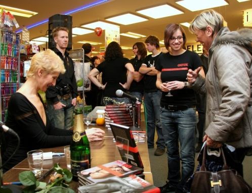 The Slave - book signing event, Brno (photo: Klara Smilkova)