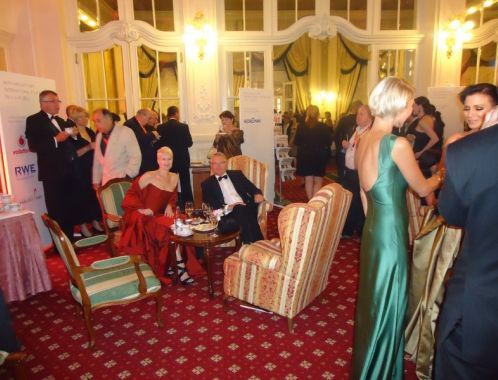 Sylva Lauerová na Mezinárodním filmovém festivalu v Karlových Varech - obrazem